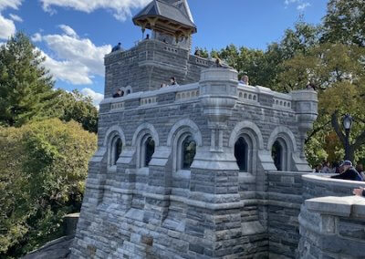 Burg Belvedere im Central Park New York Seitenansicht