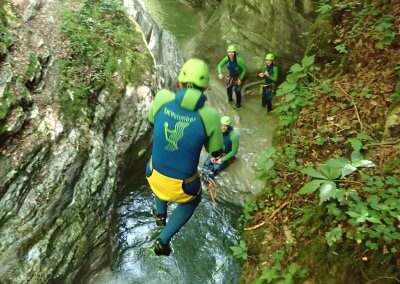 Andy Canyoning Sprung gross | Gardasee-inside