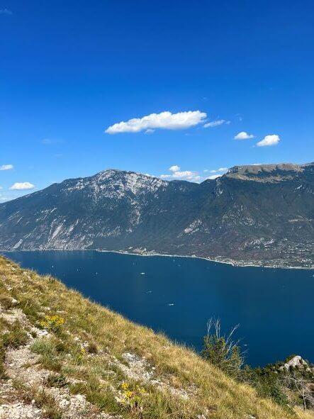 Hiking trail Monte Bestone view of Lake Garda