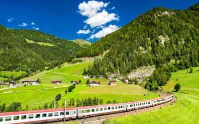 Train trip Lake Garda – How to get to the lake by train?