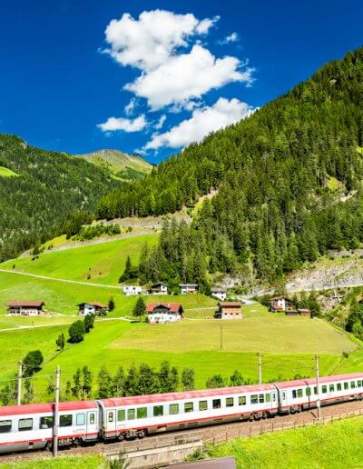 Bahnfahrt Gardasee - Panoramastrecke von München nach Verona wunderschöne Landschaft Wie kommt man mit dem Zug an den Gardasee?