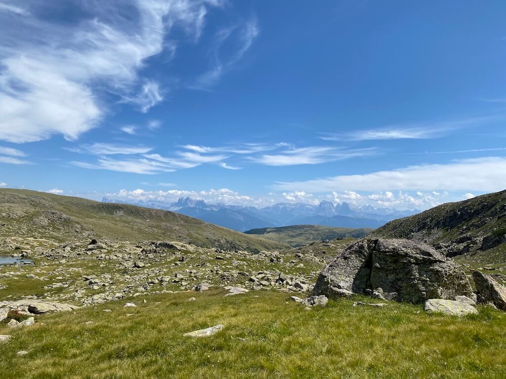 Wandern in Villanders - Blick auf die Dolomiten