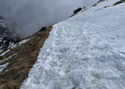 Cima Costabella - Schneebedeckter Wanderweg