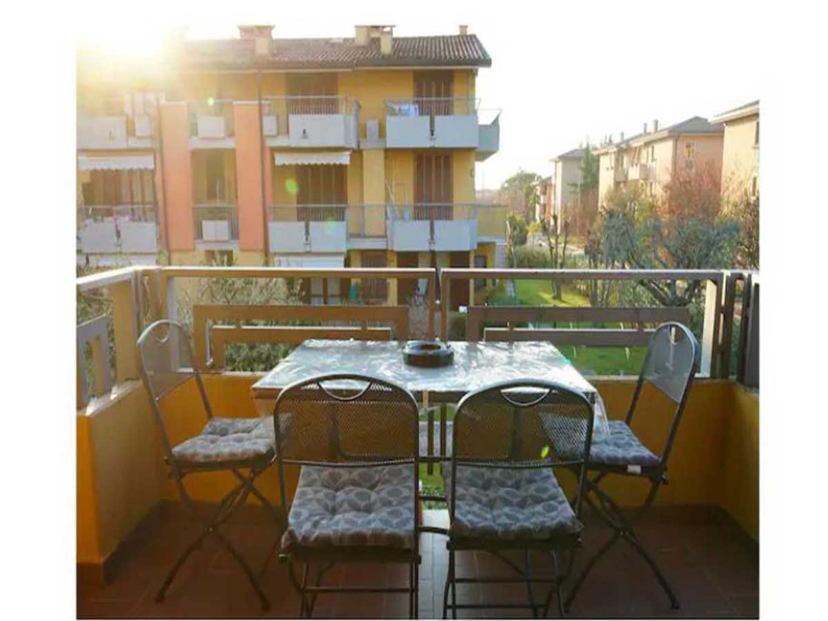 Blick auf den Balkon Wohnung Residenz Lugana di Sirmione
