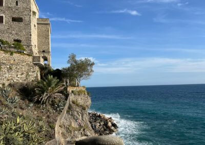 Monterosso mit alter Festungsanlage