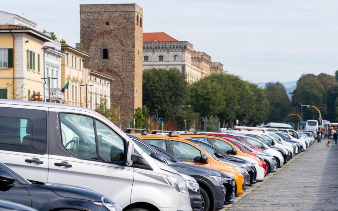 What do I need to bear in mind when parking in Italy?